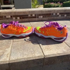 Prince  T22 tennis shies